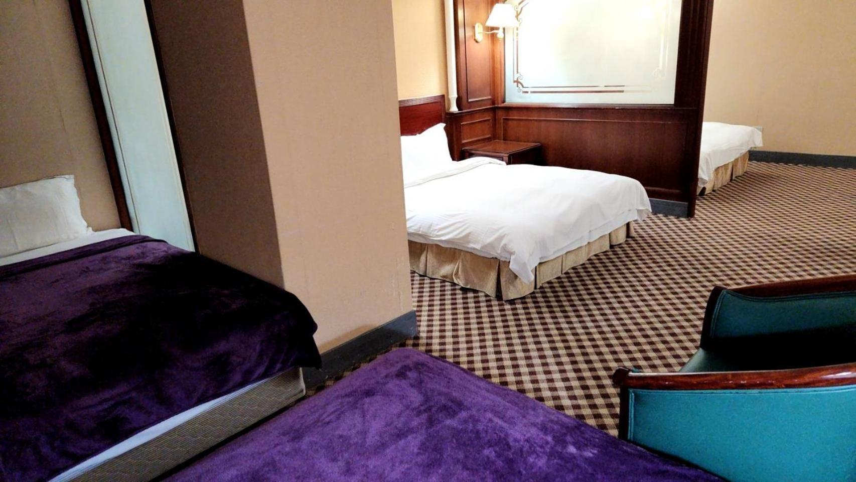 Duke Business Hotel Taoyuan Exteriör bild